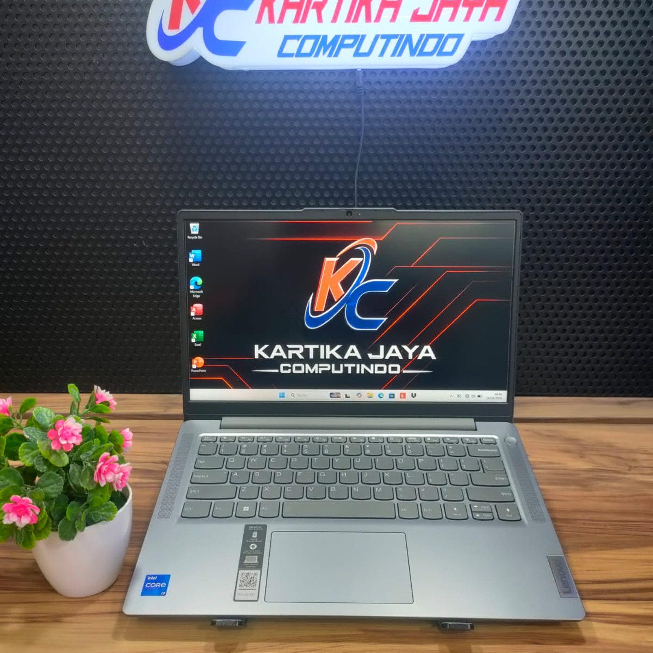 LENOVO IP SLIM 3 CORE I7 RAM 16 SSD 2ND BERGARANSI